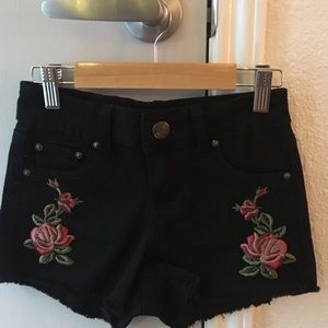 Rose embroided shorts